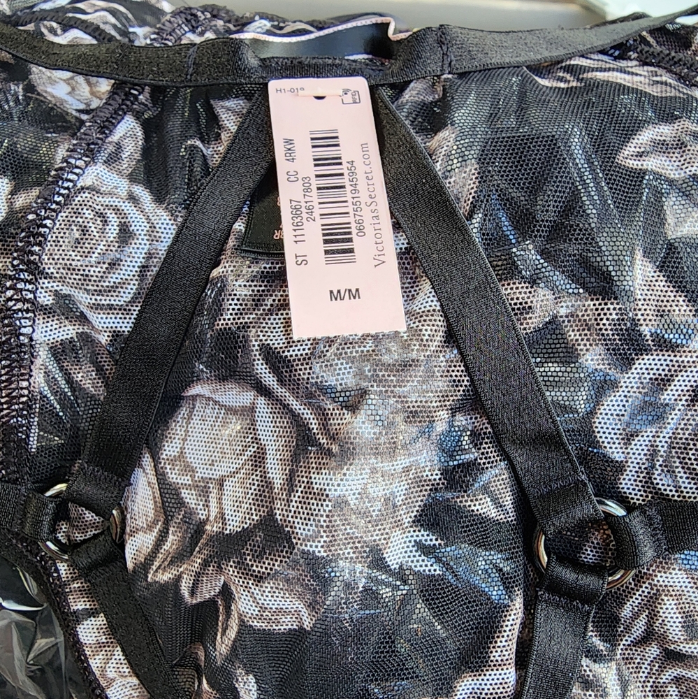 NWT Victoria Secret Strappy Teddy - Picture 3 of 3